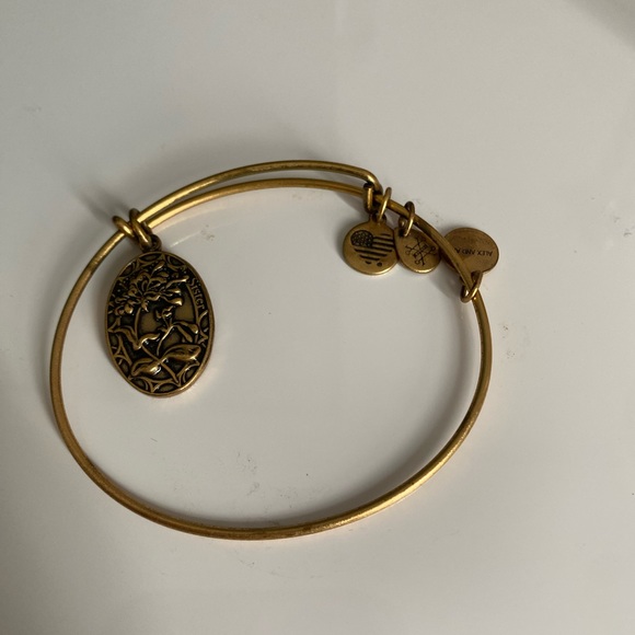 SISTER BRACELET - Picture 1 of 2